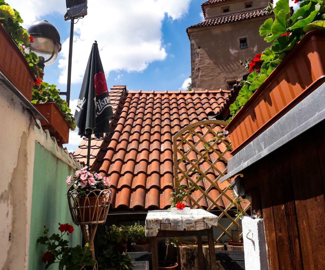 Romanticky Apartman U Veze Zelezna Panna Budweis Exterior foto
